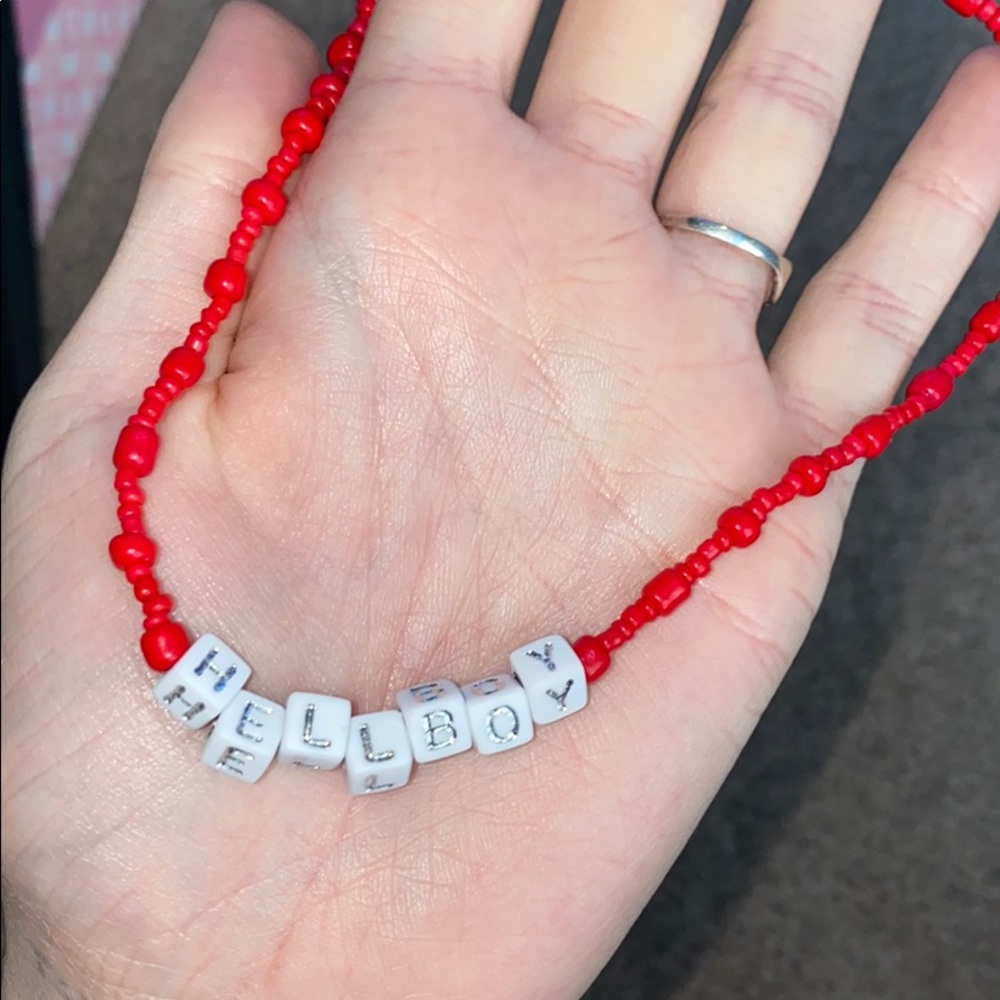 ℍ𝕖𝕝𝕝𝕓𝕠𝕪 𝕔𝕙𝕠𝕜𝕖𝕣!